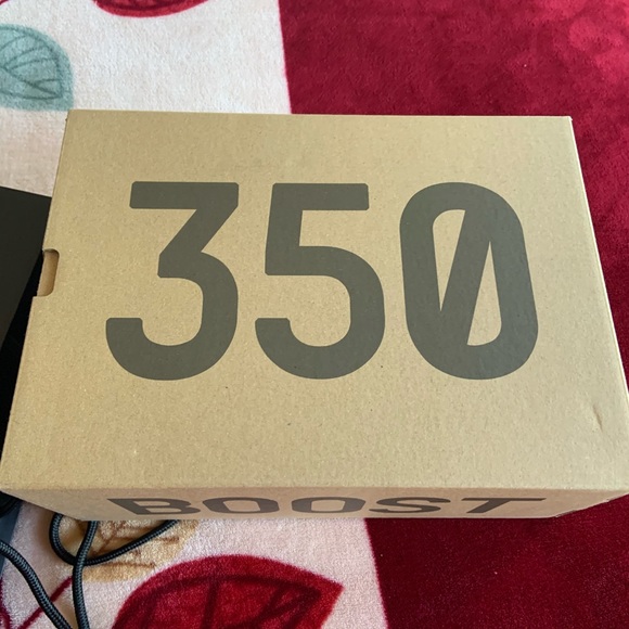 Yeezy boost 350 - Picture 1 of 4
